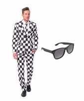Zwart wit geblokt heren kostuum maat 46 s gratis zonnebril